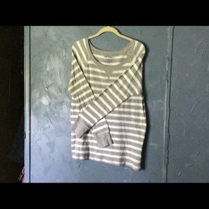New Old Navy gray white stripe top XL